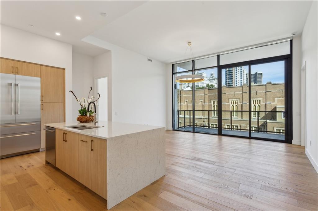 2425 Peachtree Road NE Unit 403