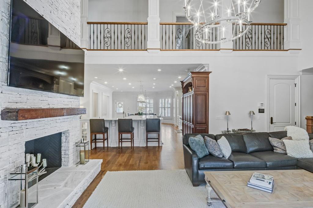 3594 Tuxedo Court NW