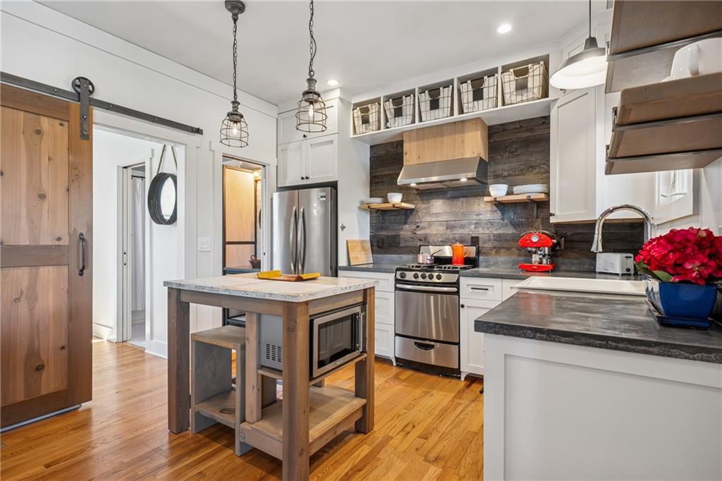 1433 Carroll Drive NW, unit #3 Drive NW