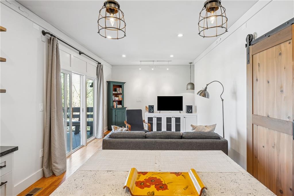 1433 Carroll Drive NW, unit #3 Drive NW
