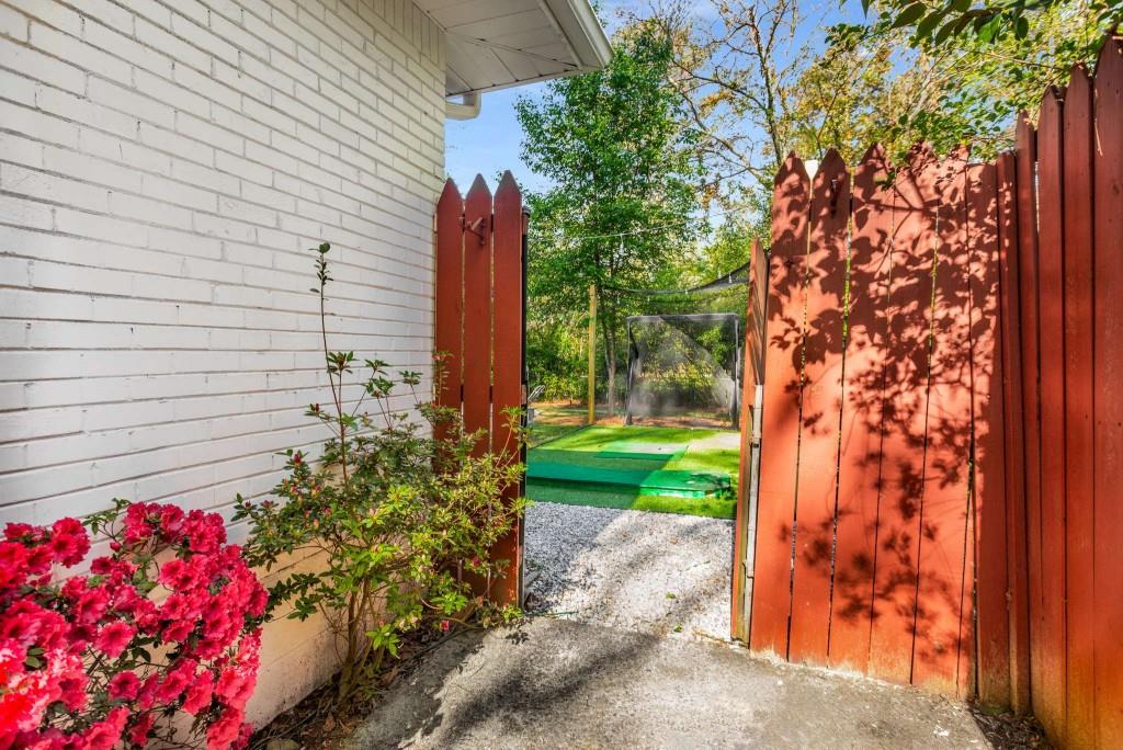 2322 Poplar Springs Drive NE