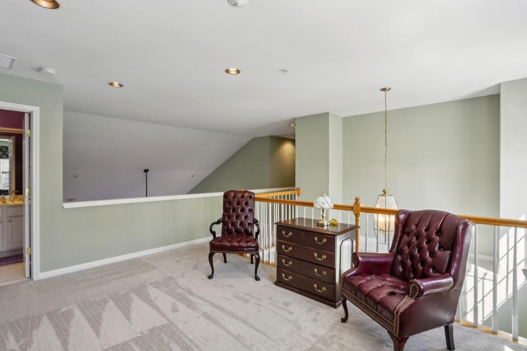 132 Westchester Drive SE