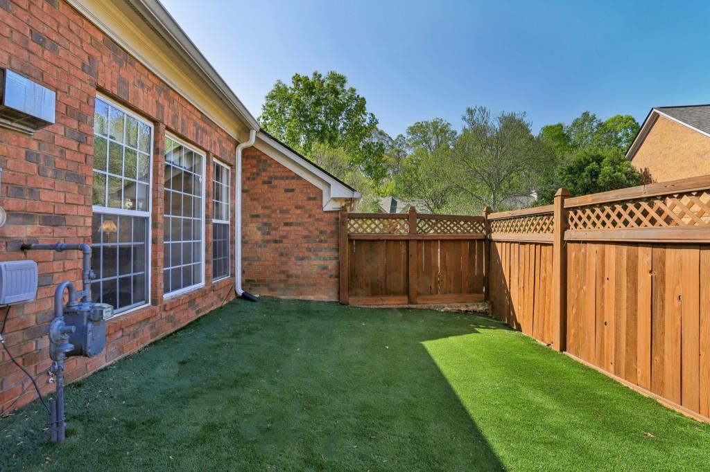 132 Westchester Drive SE