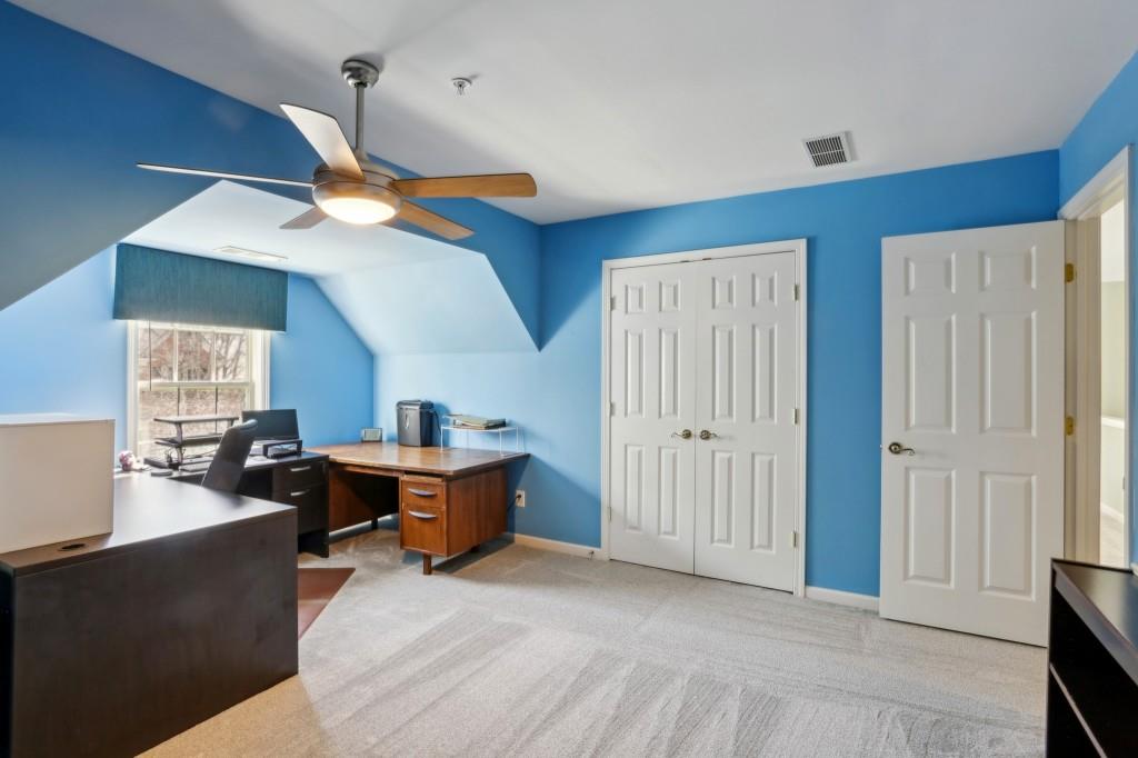 132 Westchester Drive SE