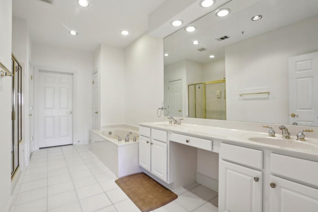 132 Westchester Drive SE