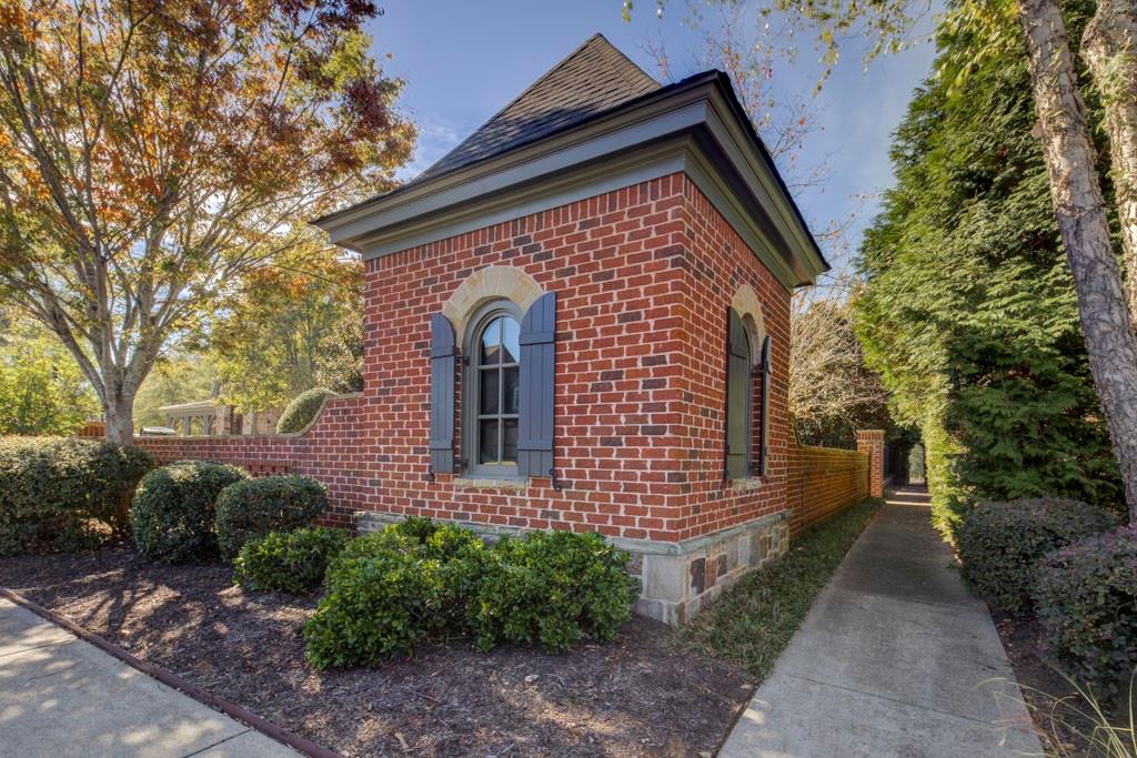 314 Lakeside Trace