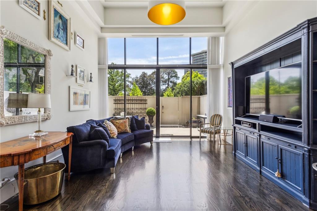 2660 Peachtree Road NW Unit 4G