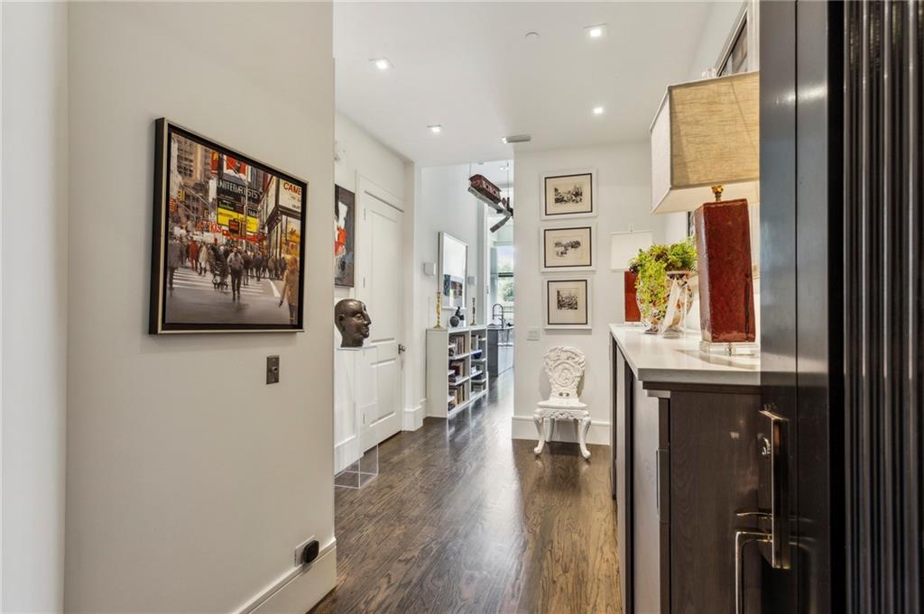 2660 Peachtree Road NW Unit 4G