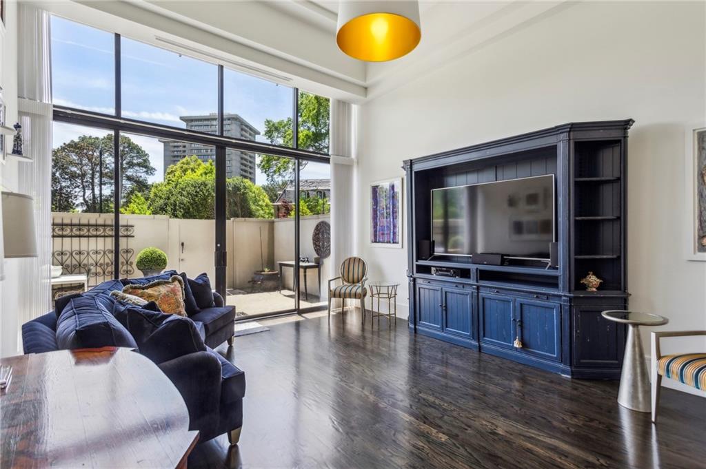 2660 Peachtree Road NW Unit 4G