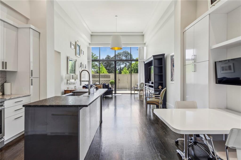 2660 Peachtree Road NW Unit 4G
