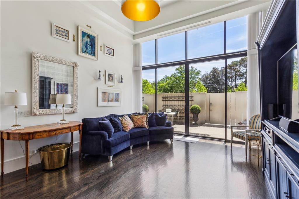 2660 Peachtree Road NW Unit 4G
