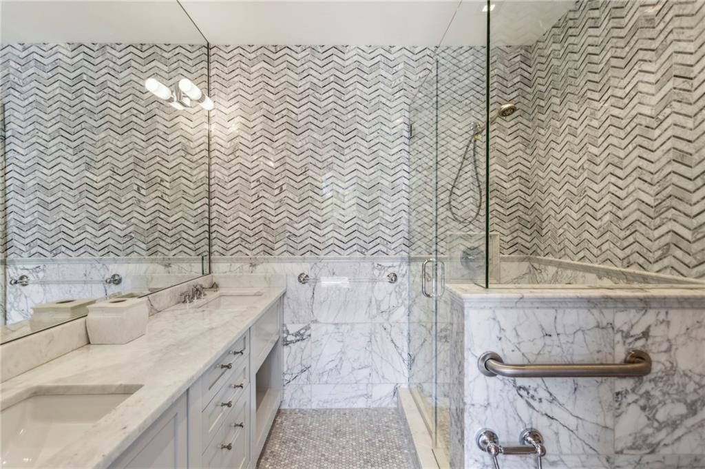 2660 Peachtree Road NW Unit 4G