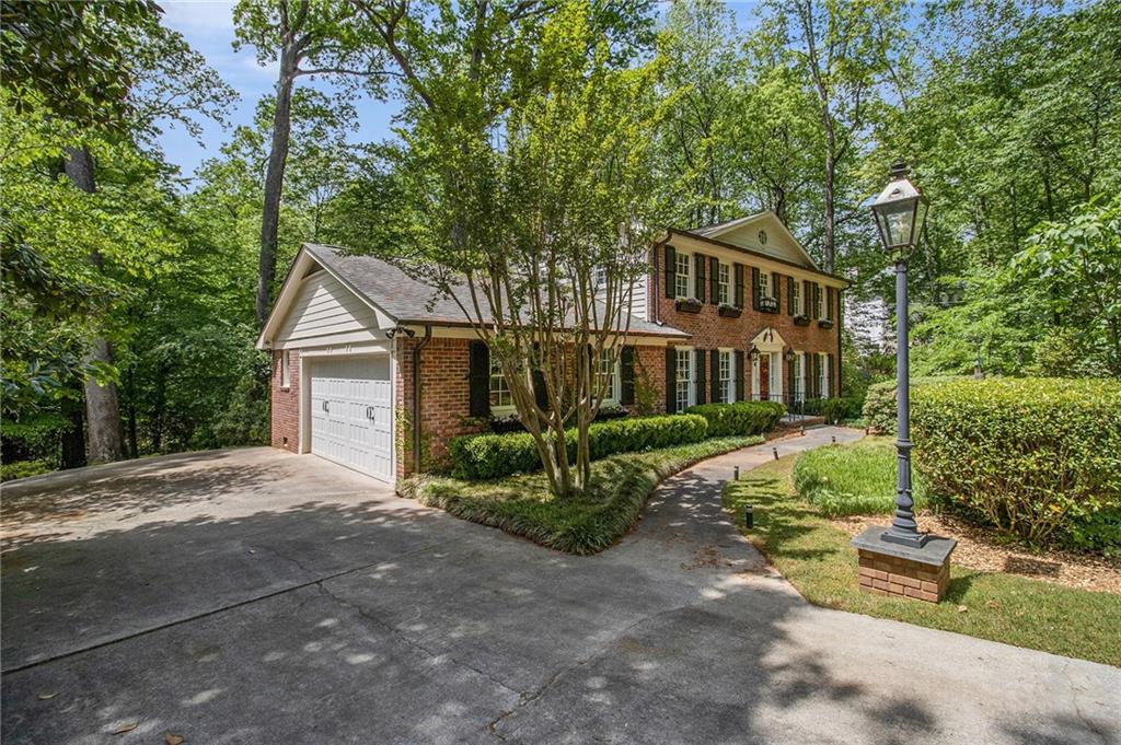 4111 Mcclatchey Circle NE