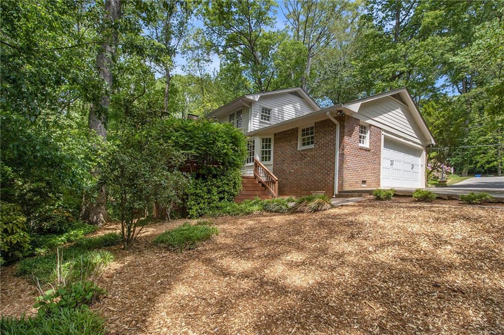 4111 Mcclatchey Circle NE