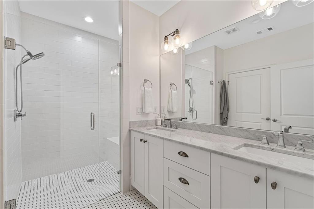 3433 Landen Pine Court NE