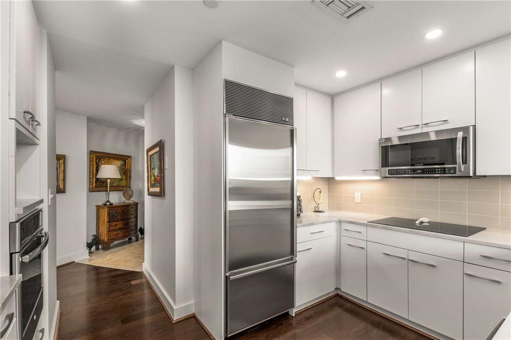 700 Park Regency Place NE Unit 1407