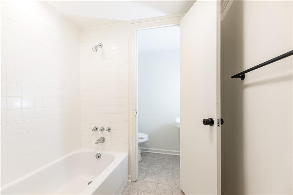 6109 Park Avenue