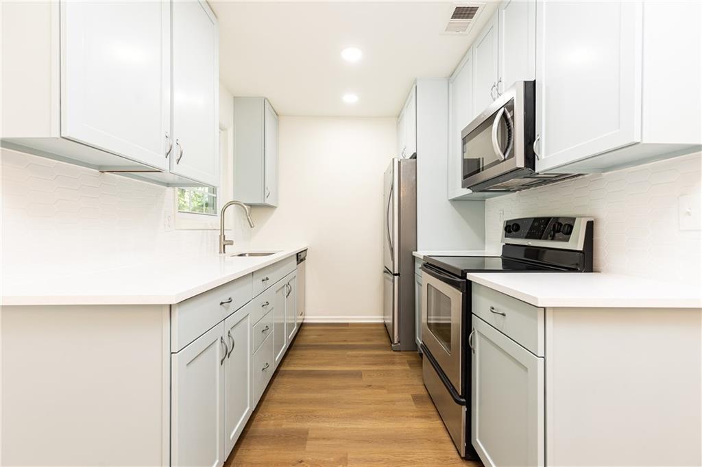 6109 Park Avenue