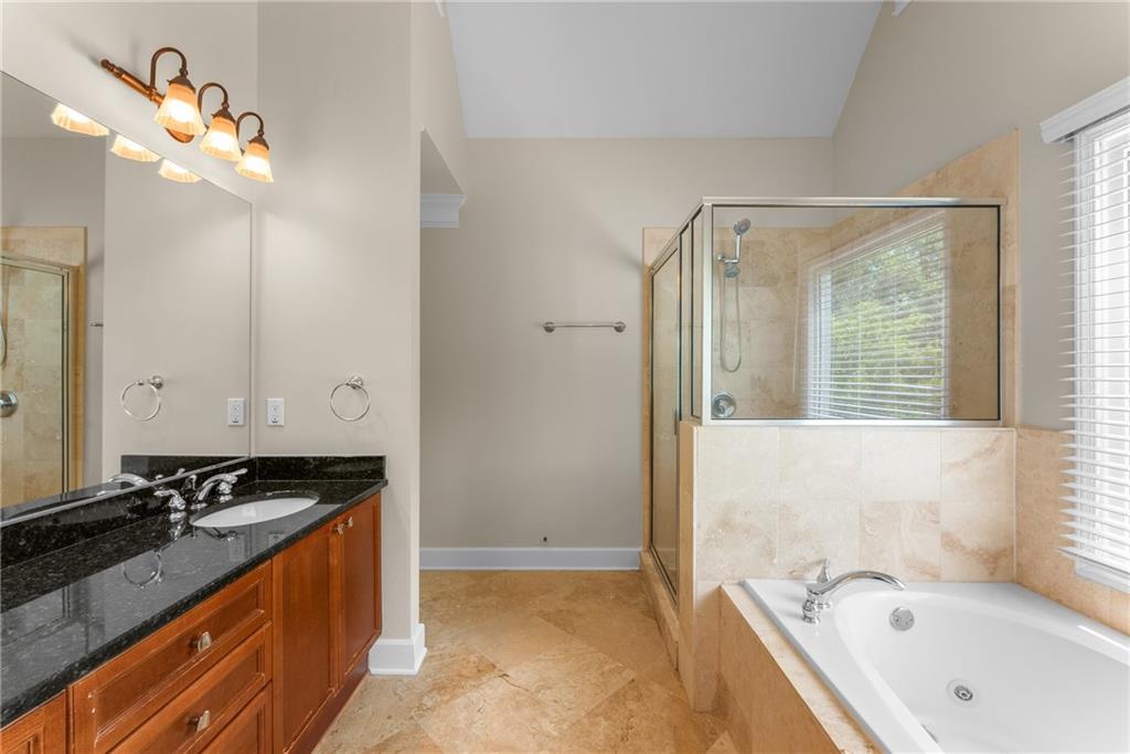 1560 Gilstrap Lane NW