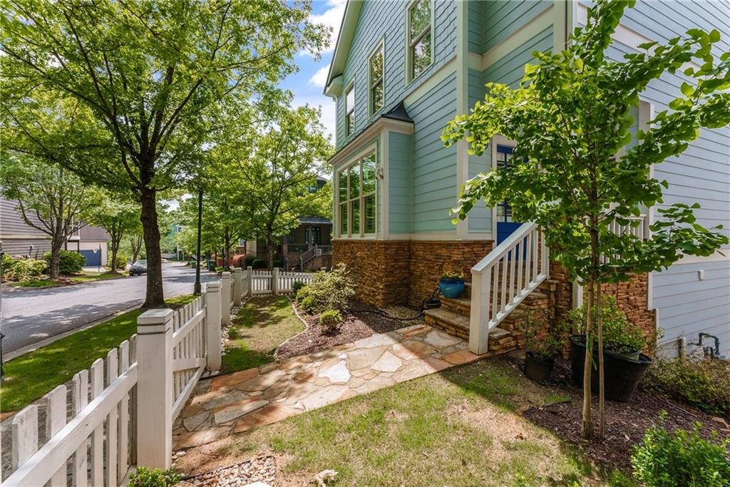 1560 Gilstrap Lane NW