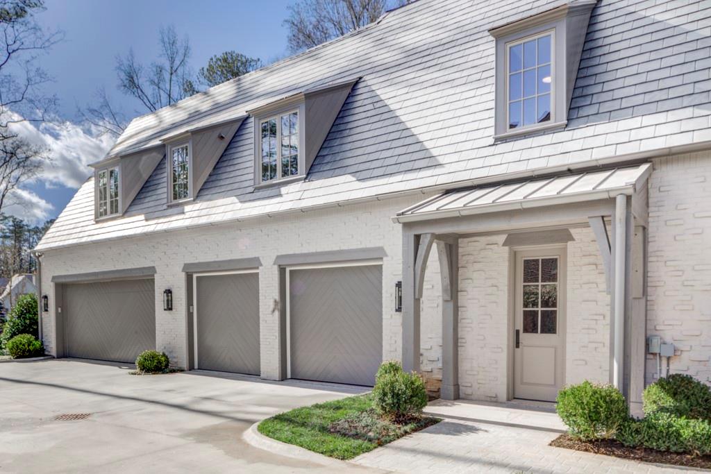 365 King Road NW