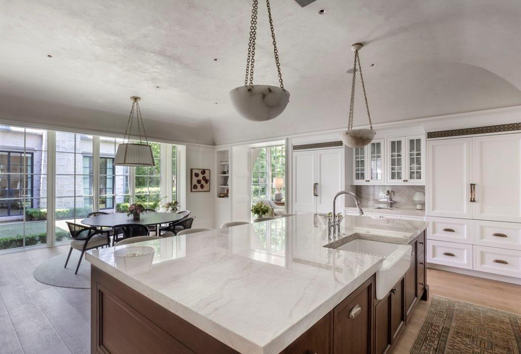 365 King Road NW