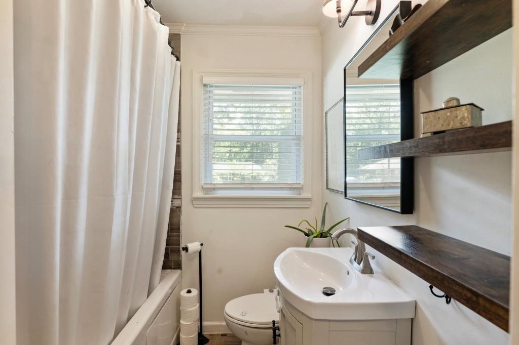 2164 Medfield Trail