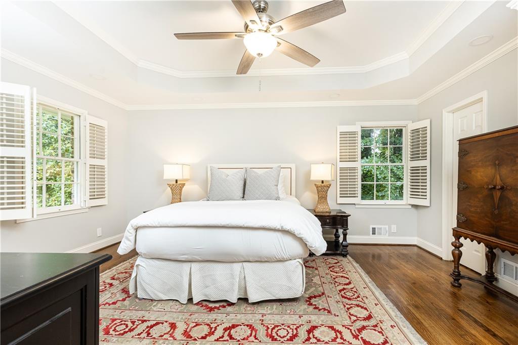 2197 Fairway Circle NE