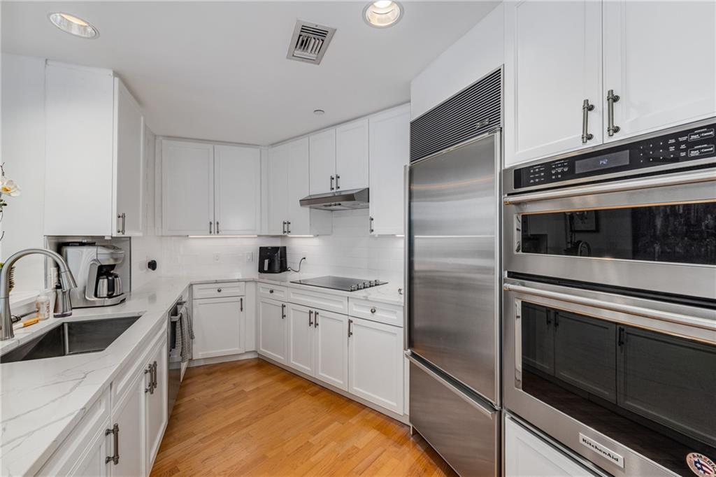 700 Park Regency Place NE Unit 703