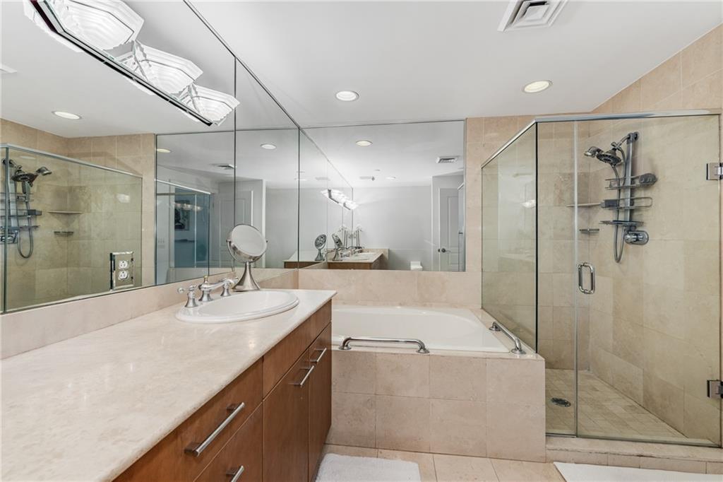 700 Park Regency Place NE Unit 703