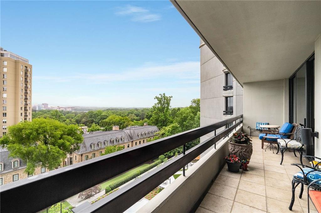 2660 Peachtree Road NW Unit 10H