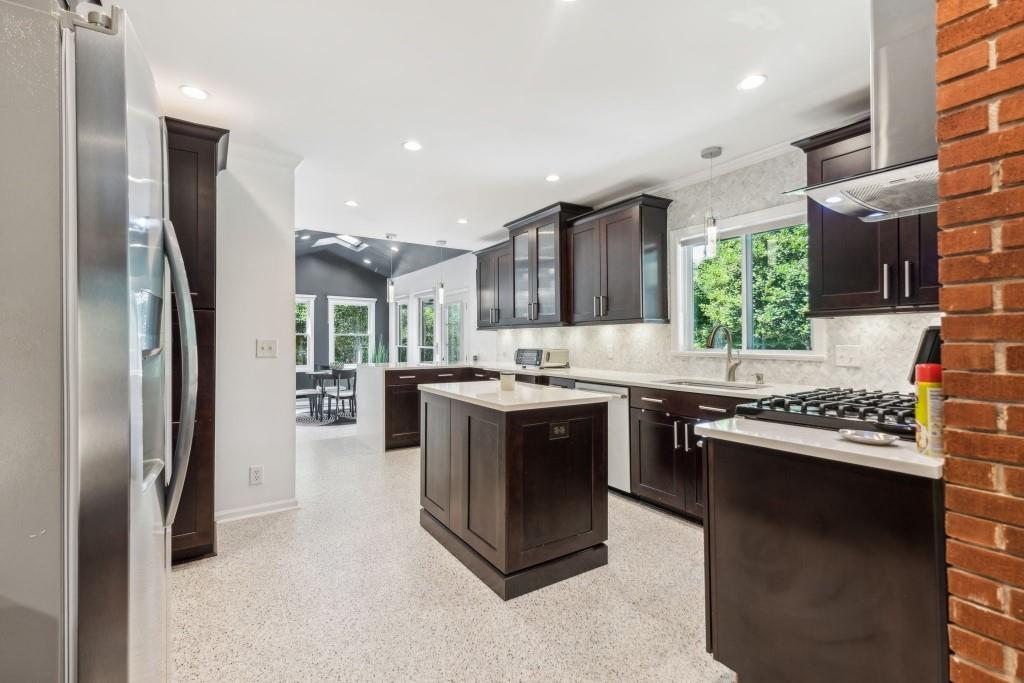 6878 Brandon Mill Road