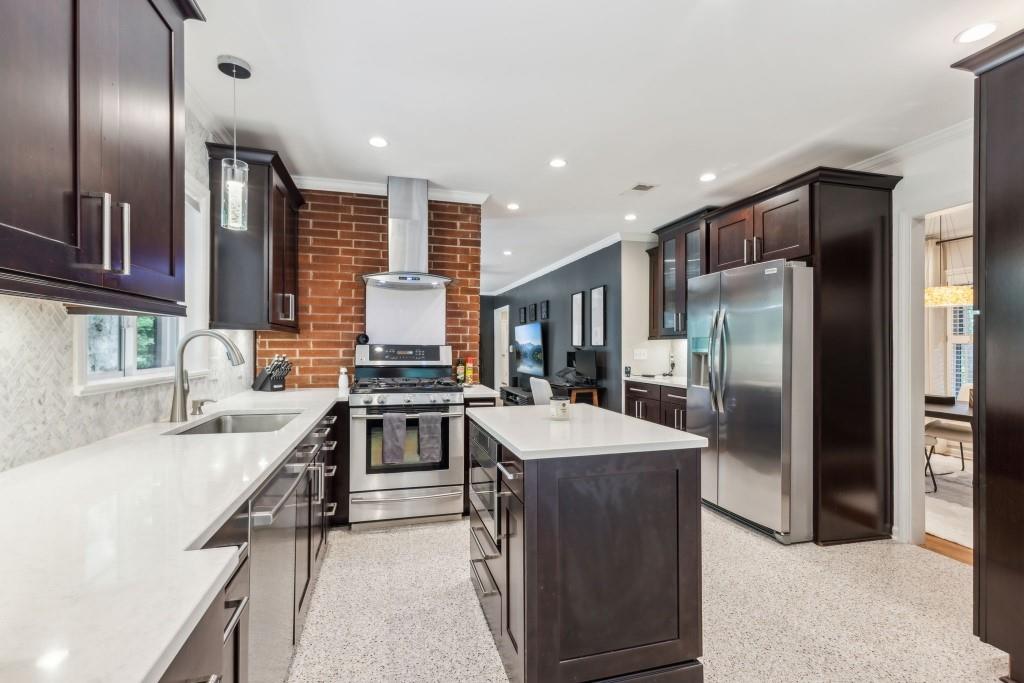 6878 Brandon Mill Road