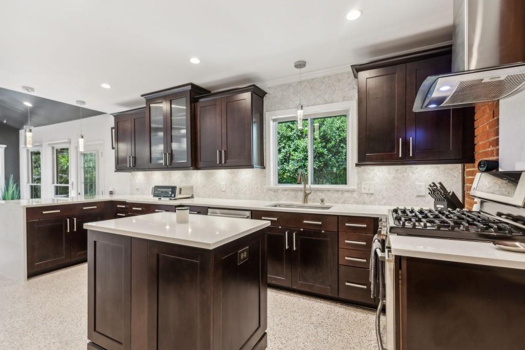 6878 Brandon Mill Road