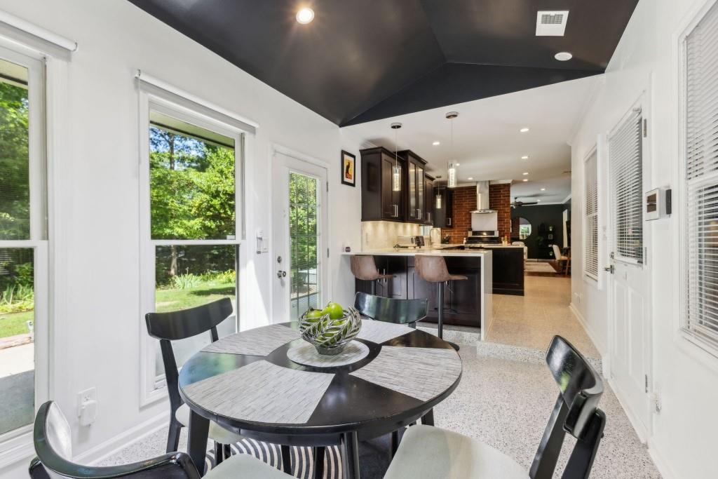 6878 Brandon Mill Road