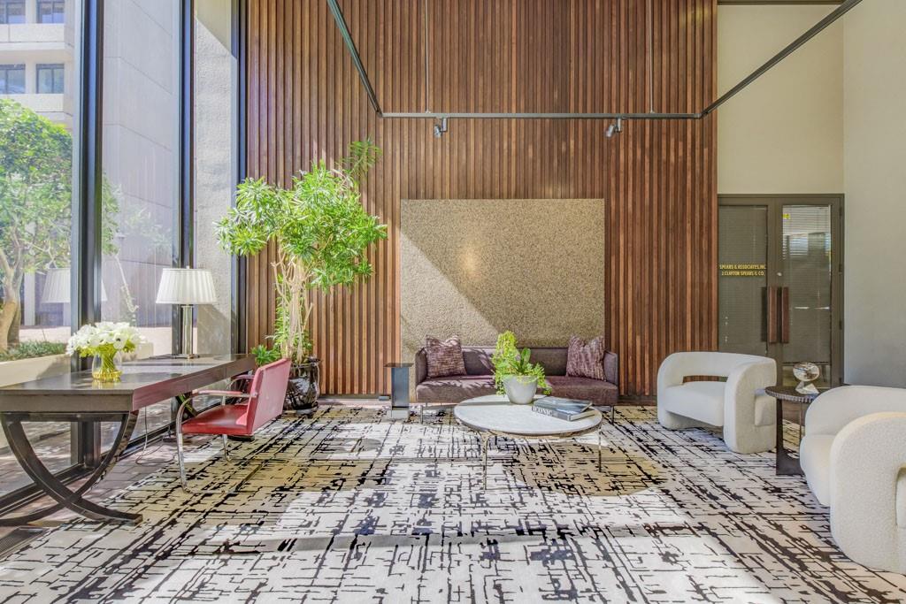 2575 Peachtree Road NE Unit 15F