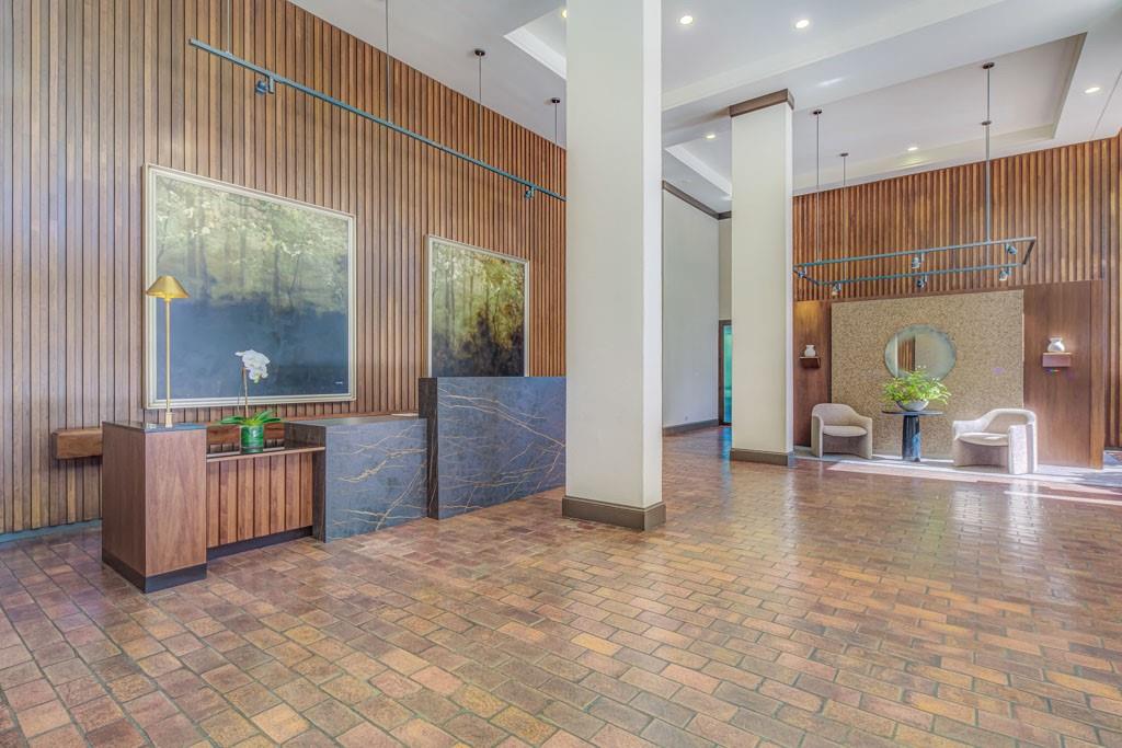 2575 Peachtree Road NE Unit 15G