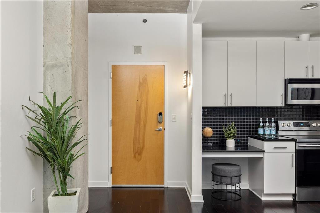 923 Peachtree Street NE Unit 1238