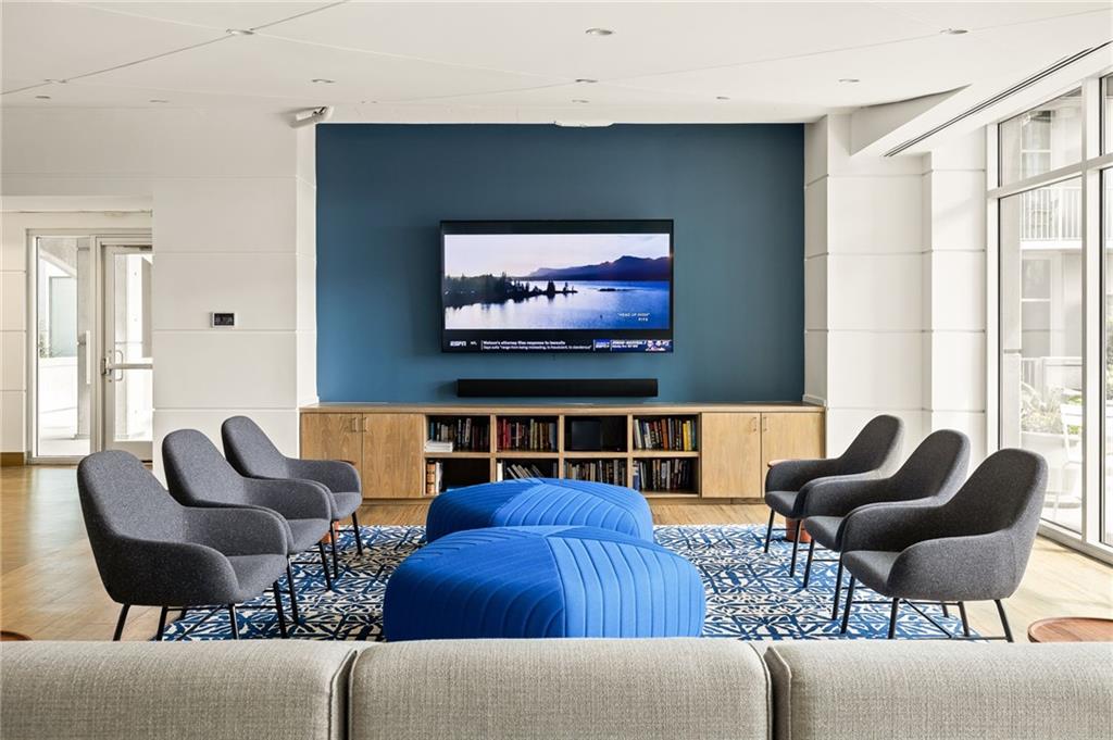 923 Peachtree Street NE Unit 1238