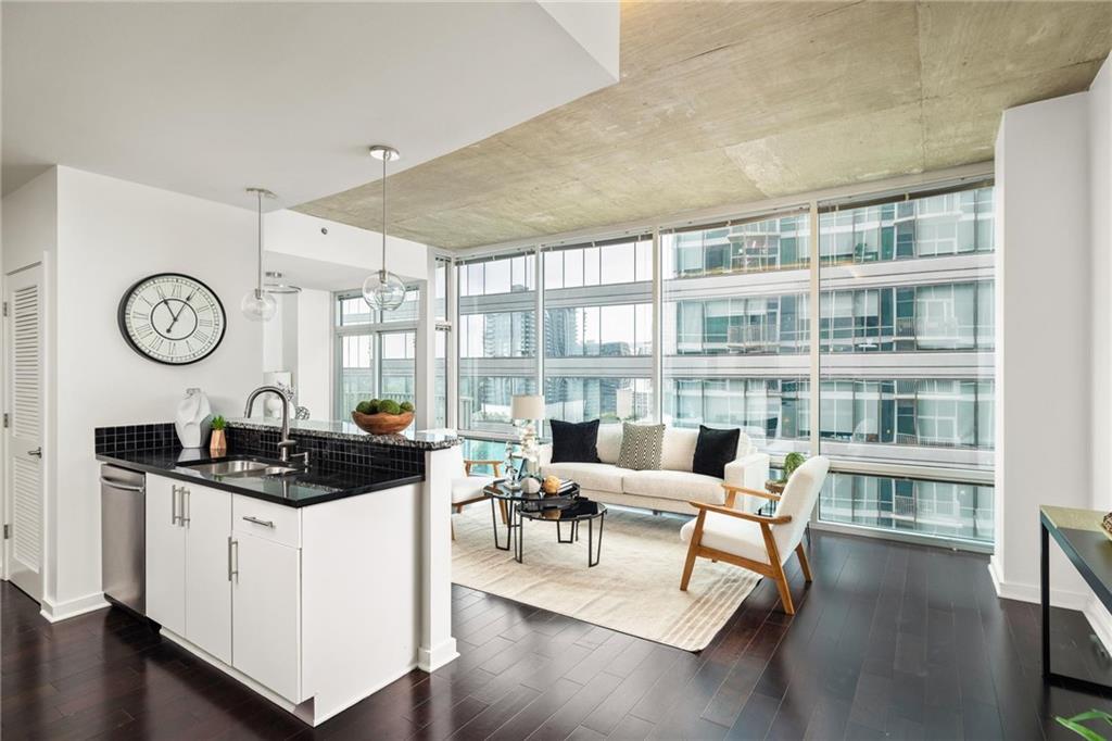 923 Peachtree Street NE Unit 1238