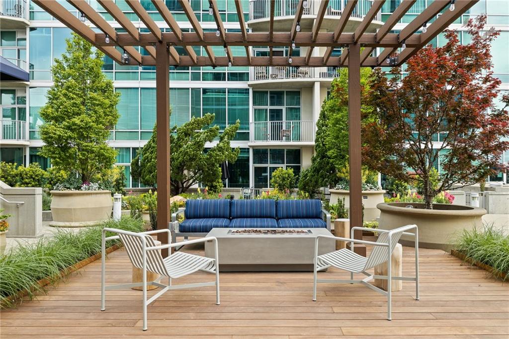 923 Peachtree Street NE Unit 1238