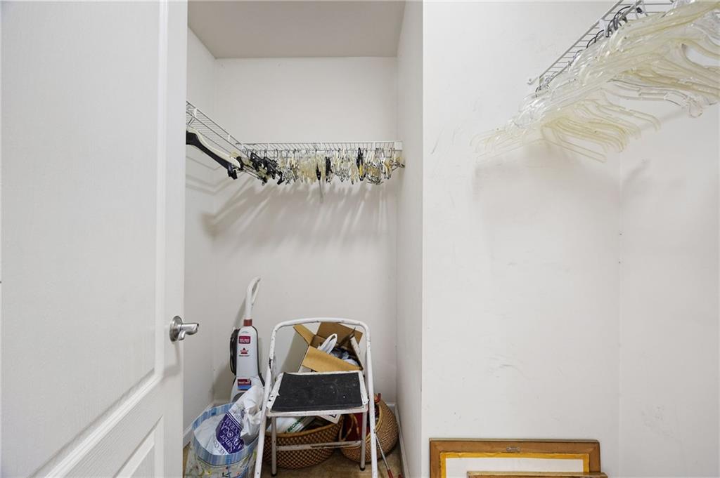 5069 KATHRYN GLEN Drive