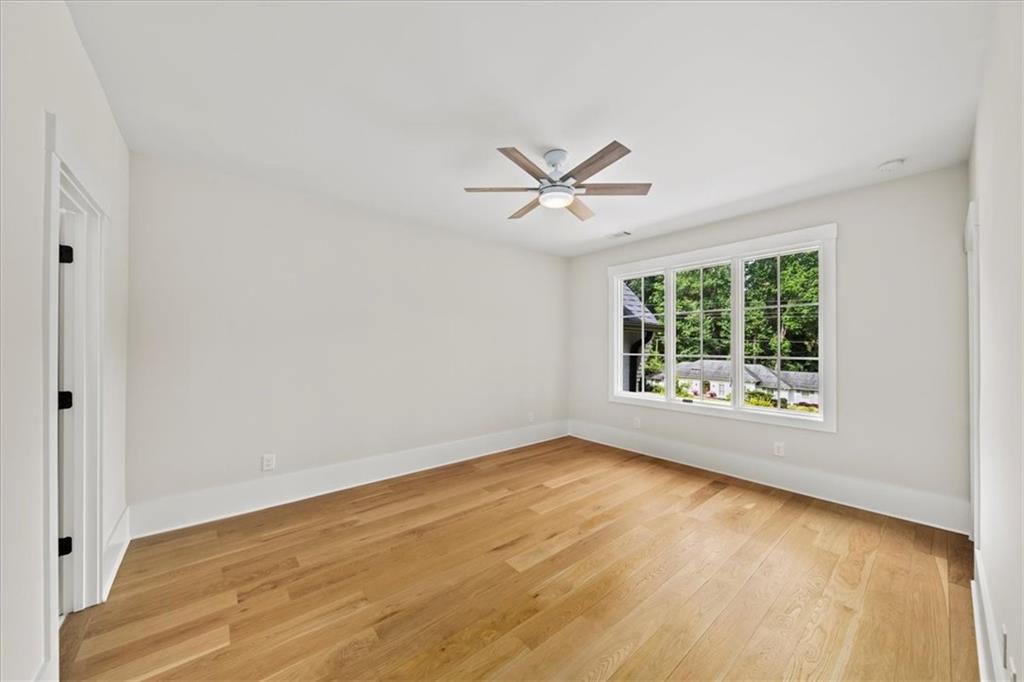 6175 River Shore Parkway