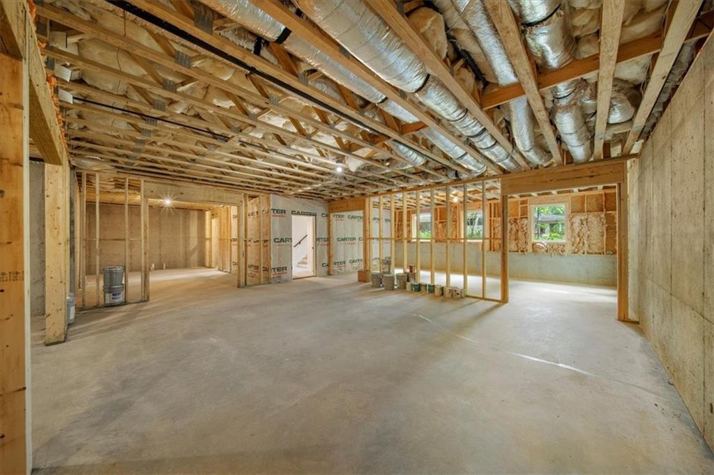 6175 River Shore Parkway