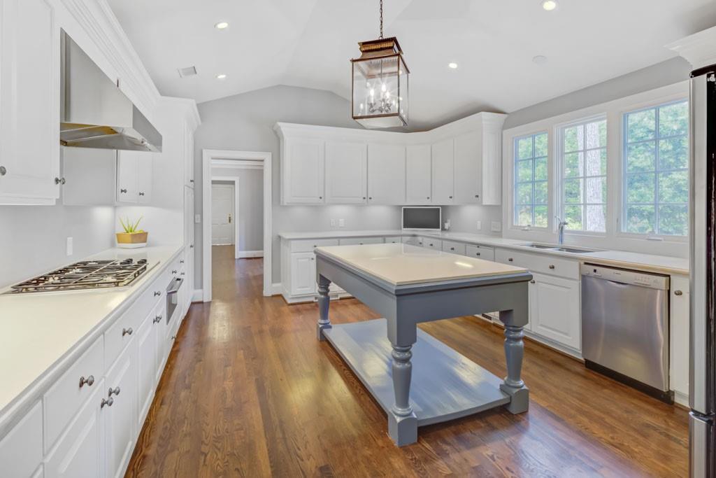 366 Blackland Road NW