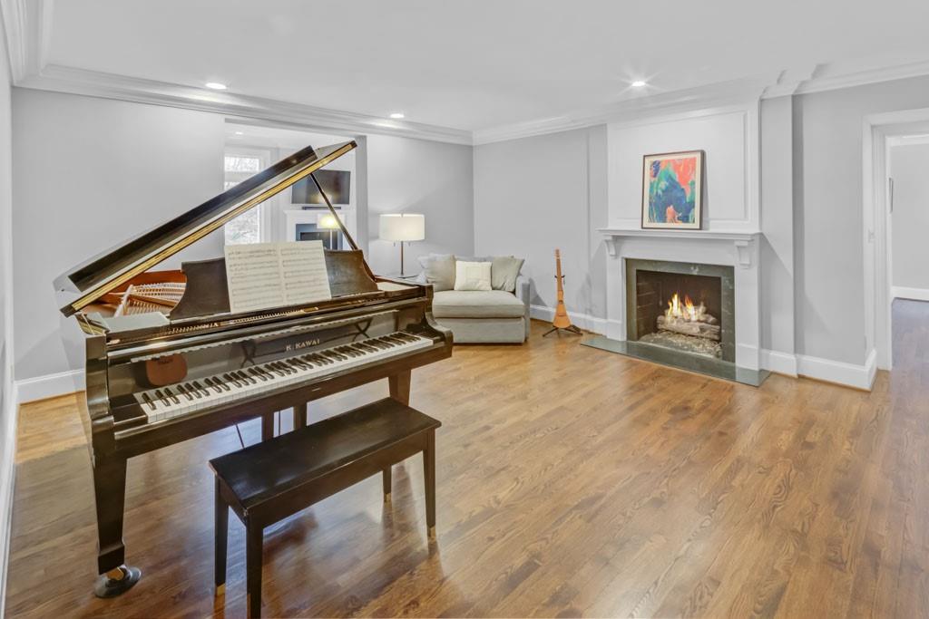 366 Blackland Road NW