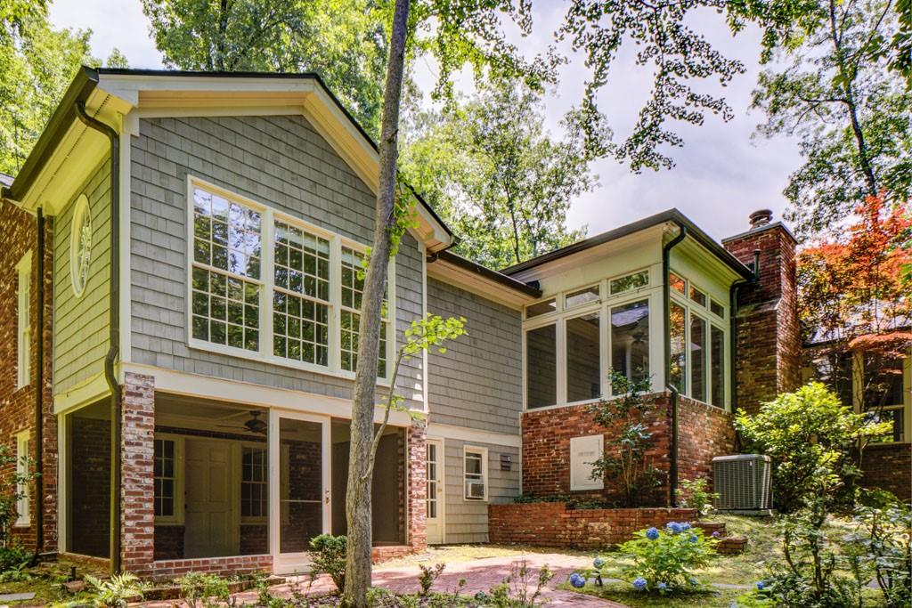 366 Blackland Road NW