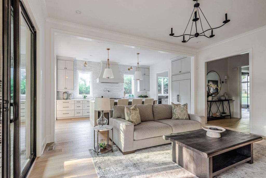 2461 Fernleaf Court NW