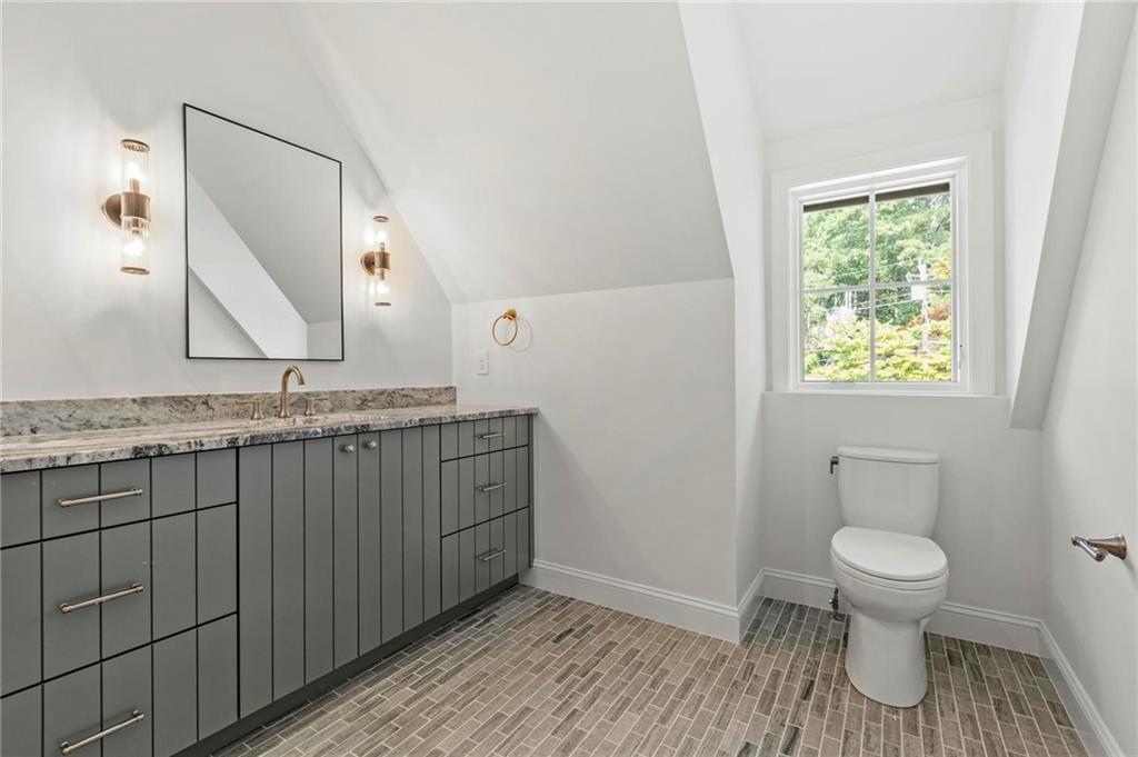 2461 Fernleaf Court NW