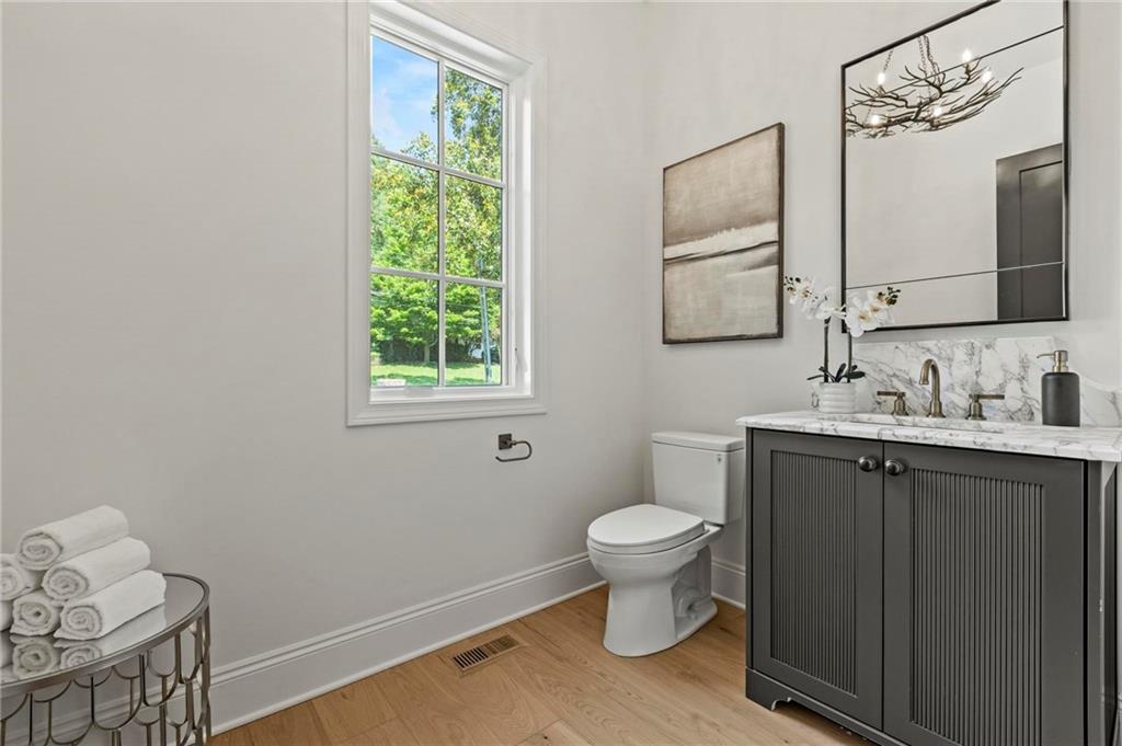 2461 Fernleaf Court NW